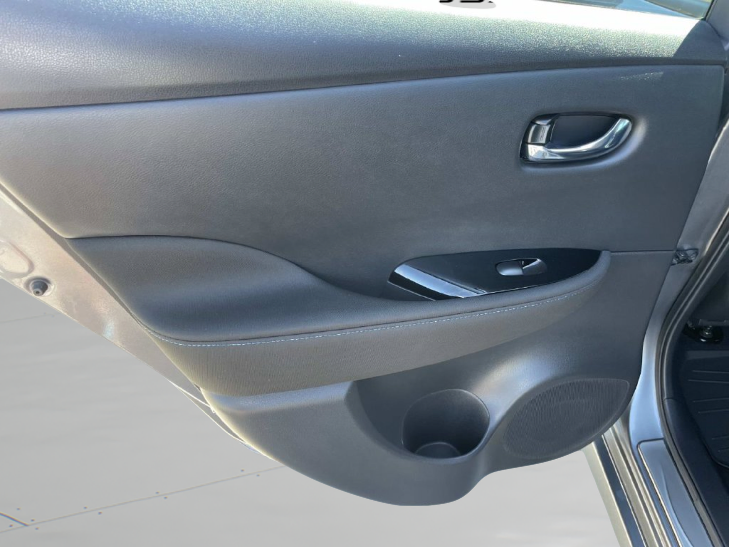 Used 2023 Nissan Leaf SV Plus FWD image 13