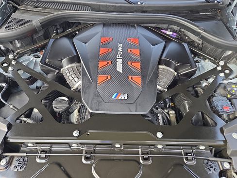 Used 2025 BMW X5 M Competition w/ Executive Package image 28
