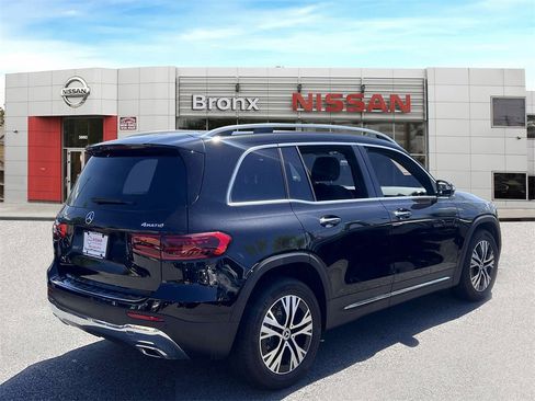 Used 2024 Mercedes-Benz GLB 250 4MATIC image 7