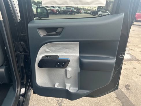 New 2025 Ford Maverick XLT image 28