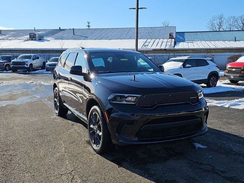 Used 2024 Dodge Durango SXT w/ SXT Blacktop Group image 10