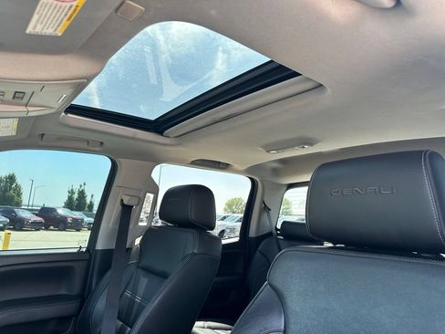 Used 2017 GMC Sierra 2500 Denali AWD/4WD image 15
