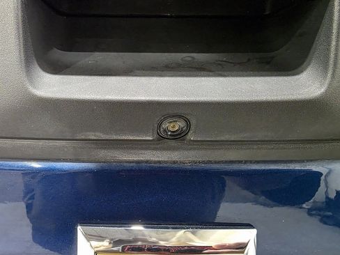 Used 2017 Chevrolet Silverado 1500 High Country image 28