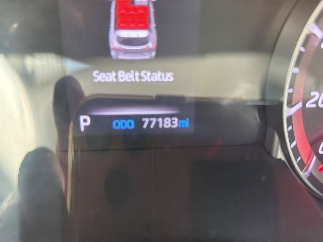 Used 2020 Toyota Highlander L AWD/4WD image 24