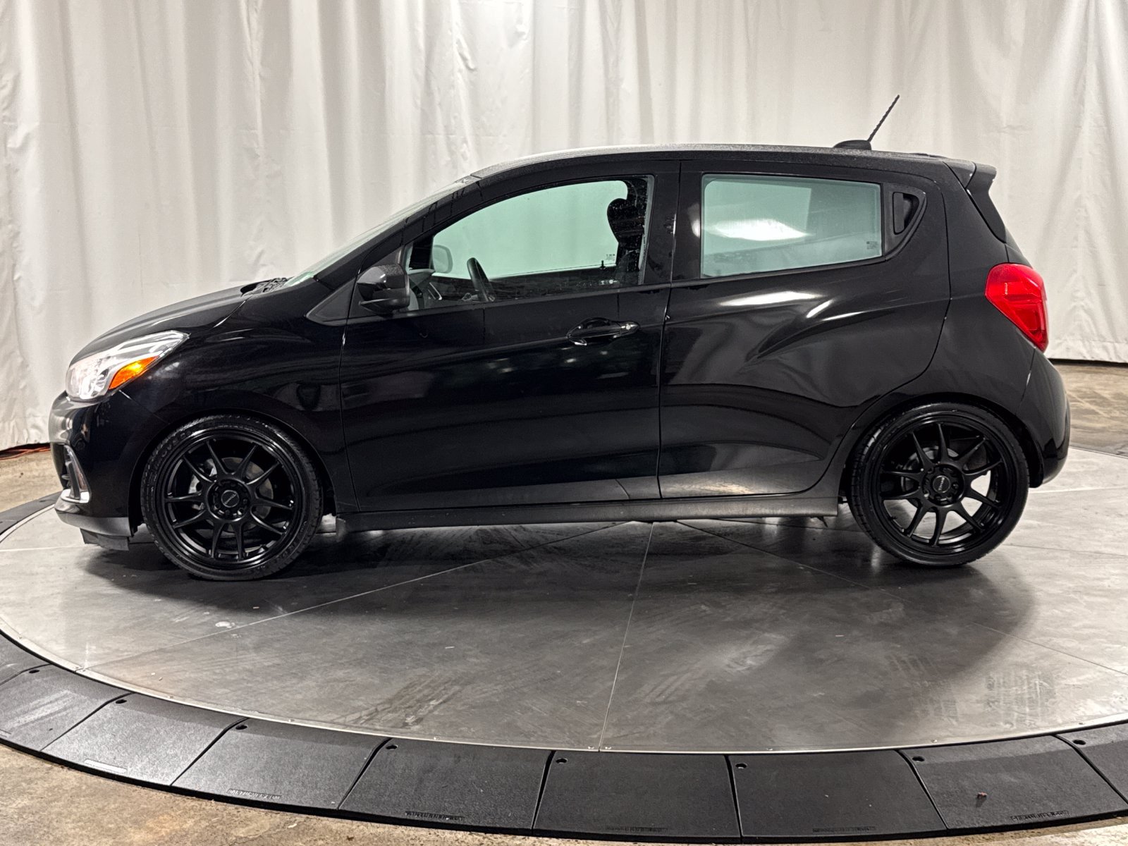 Used 2017 Chevrolet Spark LT FWD image 6