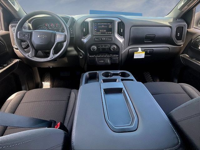 Used 2026 Chevrolet Silverado 1500 Custom Trail Boss w/ Turbomax Blackout Package AWD/4WD image 5