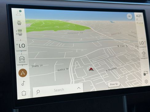 Used 2025 Land Rover Range Rover SE image 26