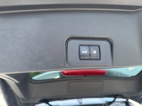 Used 2023 Nissan Rogue SV w/ SV Premium B Package FWD image 22