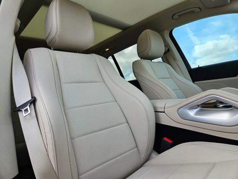 Certified 2024 Mercedes-Benz GLS 450 4MATIC image 23