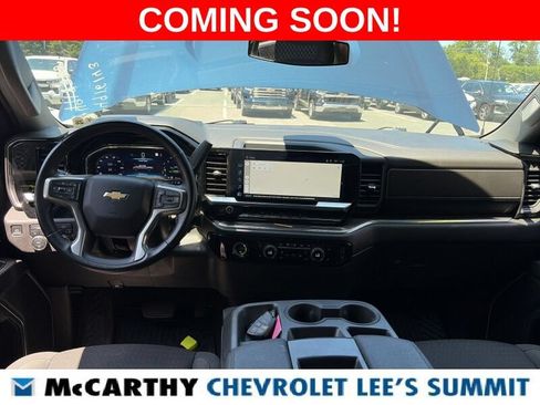 Used 2023 Chevrolet Silverado 1500 LT AWD/4WD image 8