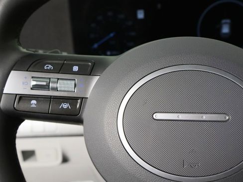 Used 2024 Hyundai Kona Limited image 23