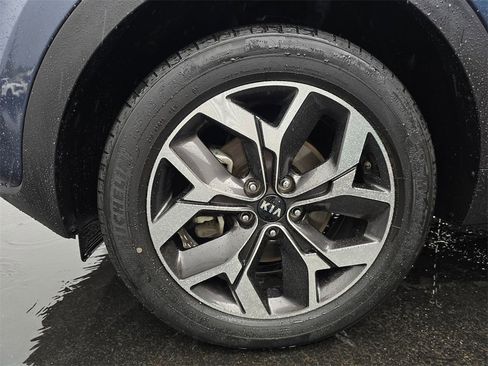 Used 2022 Kia Sportage EX w/ EX Technology Package image 6