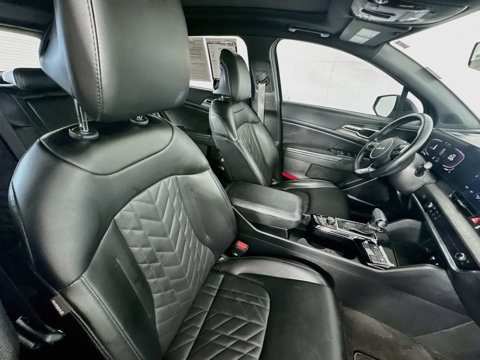 Used 2024 Kia Sportage X-Line w/ X-Line Premium Package AWD/4WD image 28