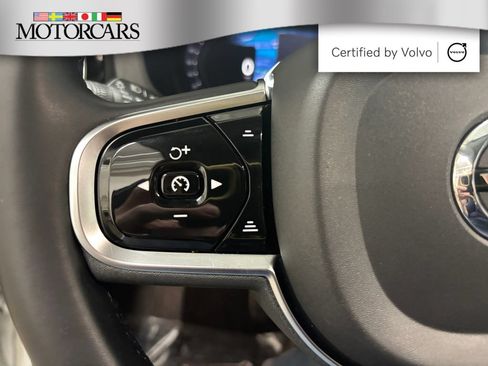 Certified 2023 Volvo XC60 B5 Plus w/ Protection Package Premier AWD/4WD image 24