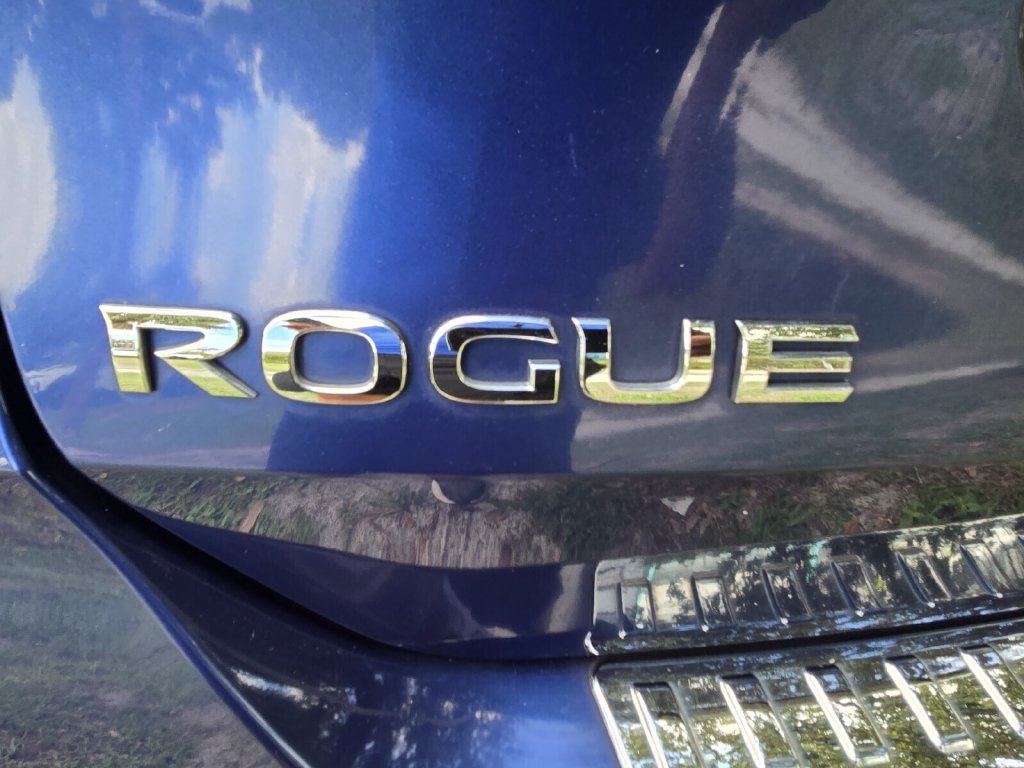Used 2018 Nissan Rogue S FWD image 10