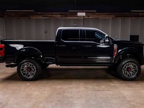 Used 2023 Ford F250 Lariat w/ Lariat Ultimate Package AWD/4WD image 10