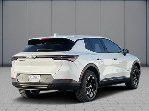 New 2026 Chevrolet Equinox EV LT image 4