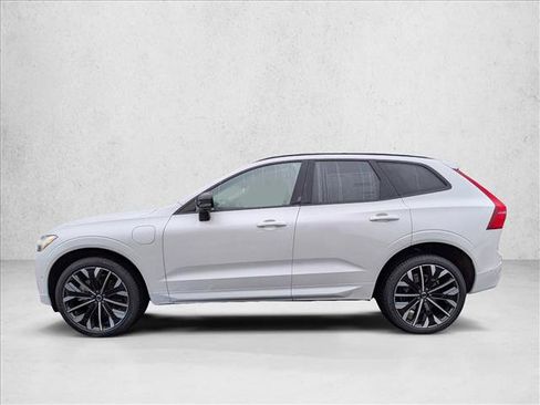New 2026 Volvo XC60 T8 Ultra w/ Protection Package Premier AWD/4WD image 10