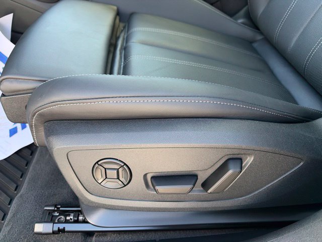 Certified 2025 Audi A6 e-tron Prestige AWD/4WD image 23