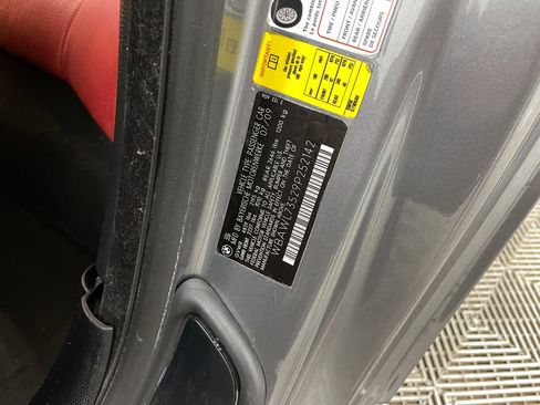 Used 2009 BMW 335i Convertible image 31