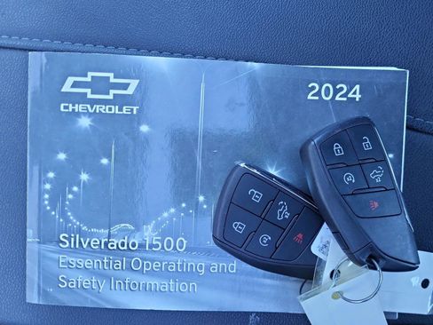 Used 2024 Chevrolet Silverado 1500 RST w/ Convenience Package II image 33