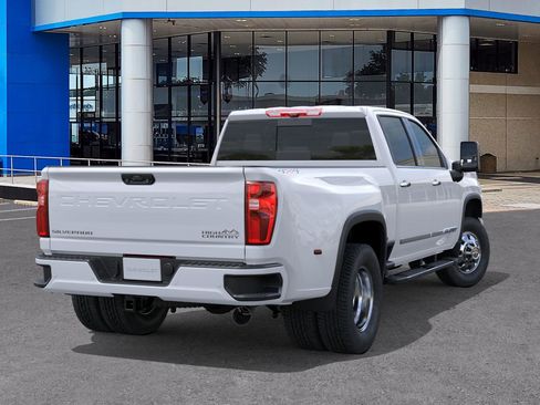 New 2026 Chevrolet Silverado 3500 High Country w/ High Country Premium Package image 4