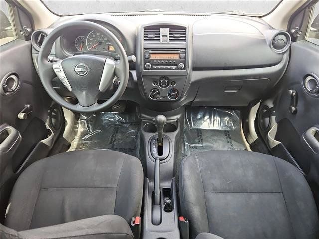 Used 2015 Nissan Versa S FWD image 23