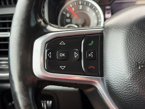 Used 2019 RAM 1500 Laramie AWD/4WD image 17