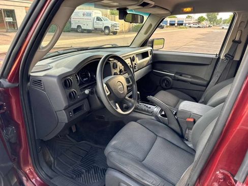 Used 2008 Jeep Commander Sport AWD/4WD image 12