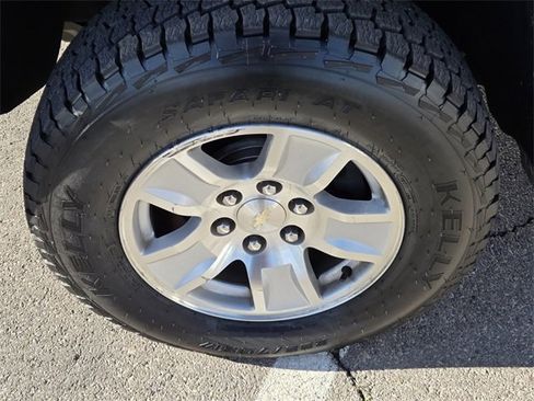 Certified 2018 Chevrolet Silverado 1500 LT w/ All Star Edition image 9