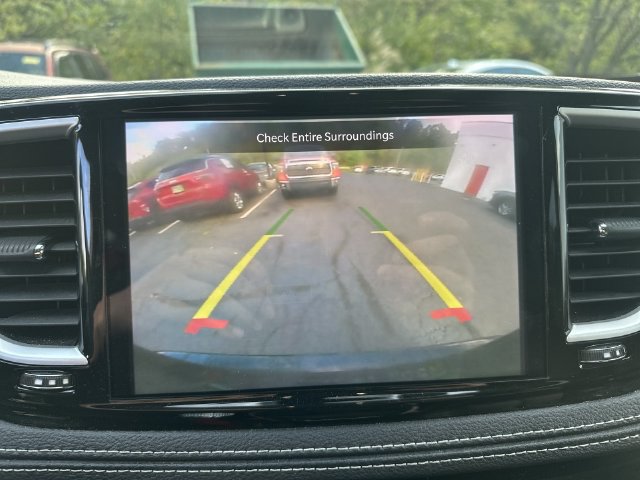 Used 2024 Chrysler Pacifica Limited FWD image 26