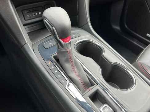 Certified 2024 Chevrolet Equinox RS w/ RS Leather Package image 29