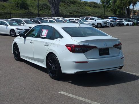 Used 2025 Honda Civic Sport image 8