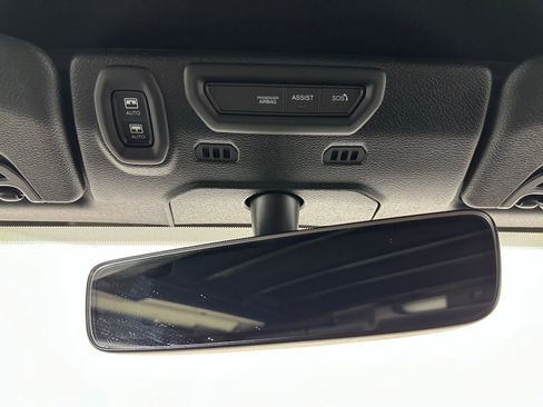 Used 2022 Jeep Wrangler Unlimited Sahara w/ Cold Weather Group image 38