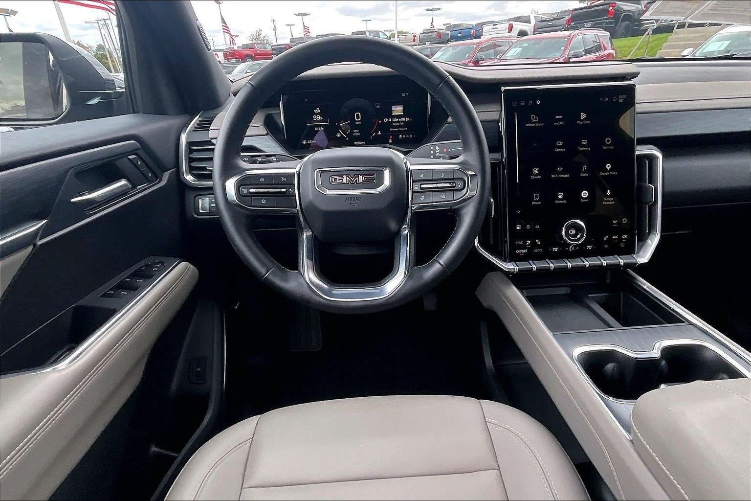 Used 2026 GMC Acadia Elevation w/ Elevation Premium Package FWD image 5