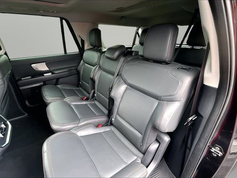 Used 2025 Ford Expedition Max Active AWD/4WD image 18