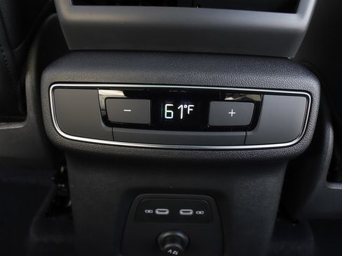 Certified 2024 Audi Q4 e-tron Premium Plus image 21