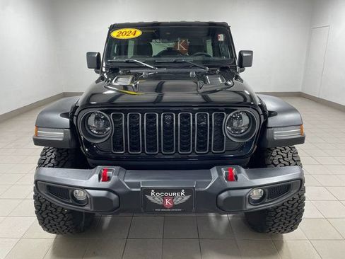 Used 2024 Jeep Wrangler Unlimited Rubicon w/ XTREMEE 35" Tire Package AWD/4WD image 2