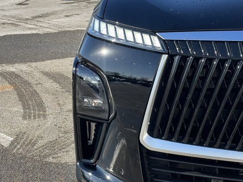 Used 2025 INFINITI QX80 Pure image 8