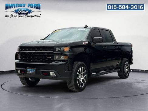 Used 2020 Chevrolet Silverado 1500 Custom Trail Boss w/ Custom Convenience Package AWD/4WD image 1