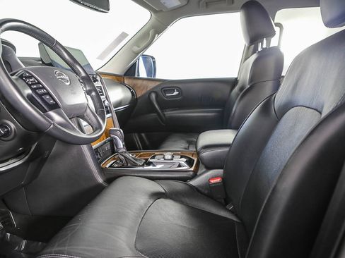 Used 2023 Nissan Armada SL w/ Captain's Chairs Package image 18