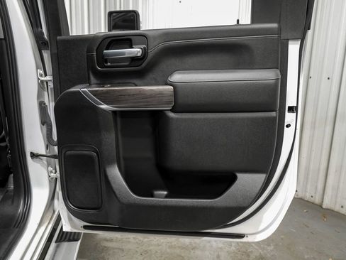 Used 2022 Chevrolet Silverado 2500 LTZ w/ Safety Package image 44