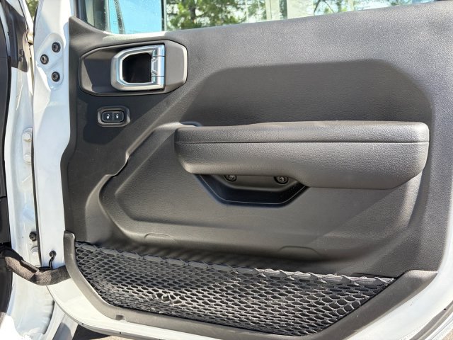 Used 2023 Jeep Wrangler Unlimited Sport AWD/4WD image 16