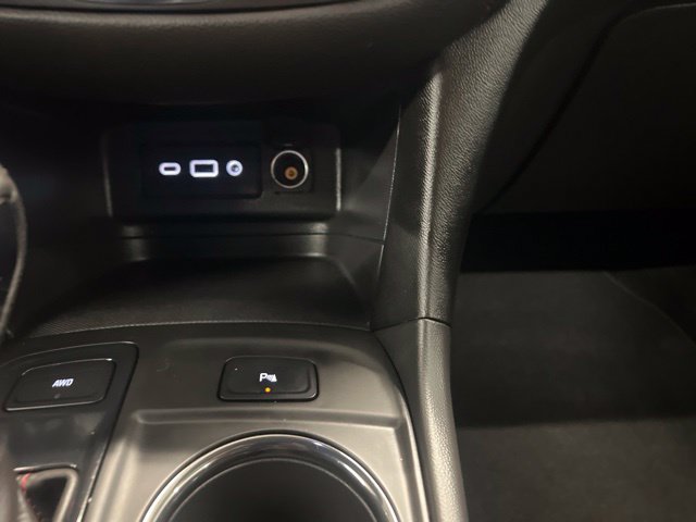 Used 2023 Chevrolet Equinox RS AWD/4WD image 29