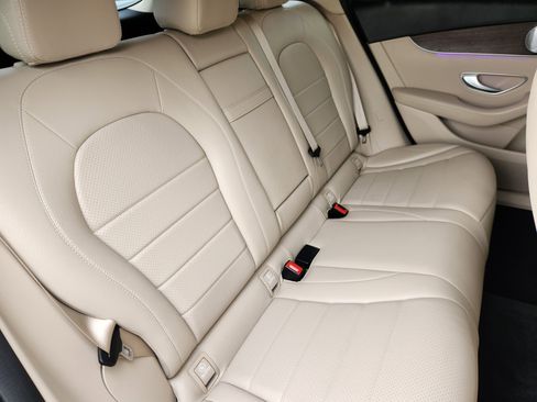 Used 2020 Mercedes-Benz GLC 300 4MATIC image 15