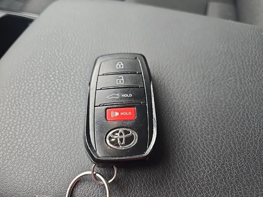 Used 2025 Toyota Camry LE FWD image 36