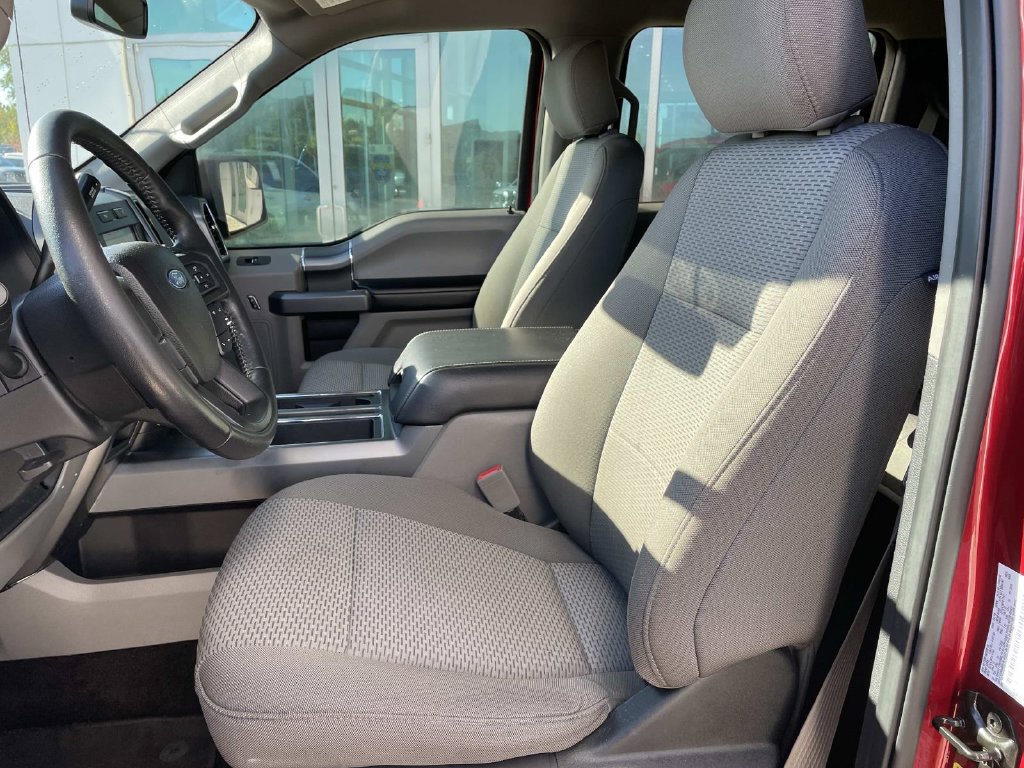 Used 2018 Ford F150 XLT w/ Equipment Group 302A Luxury AWD/4WD image 17