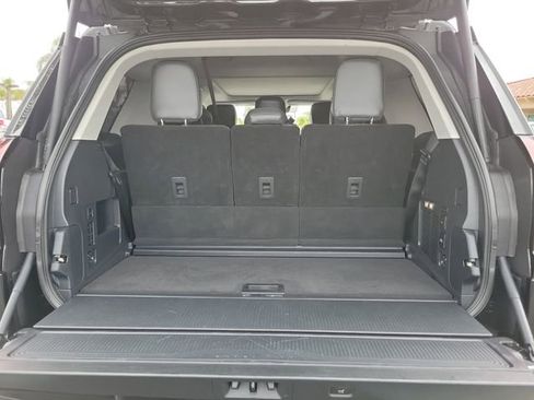 Certified 2025 Ford Expedition Active AWD/4WD image 28