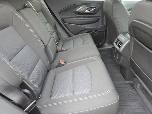 Used 2023 GMC Terrain SLE w/ Driver Convenience Package image 24