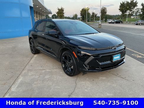 Used 2025 Chevrolet Equinox EV RS AWD/4WD image 8
